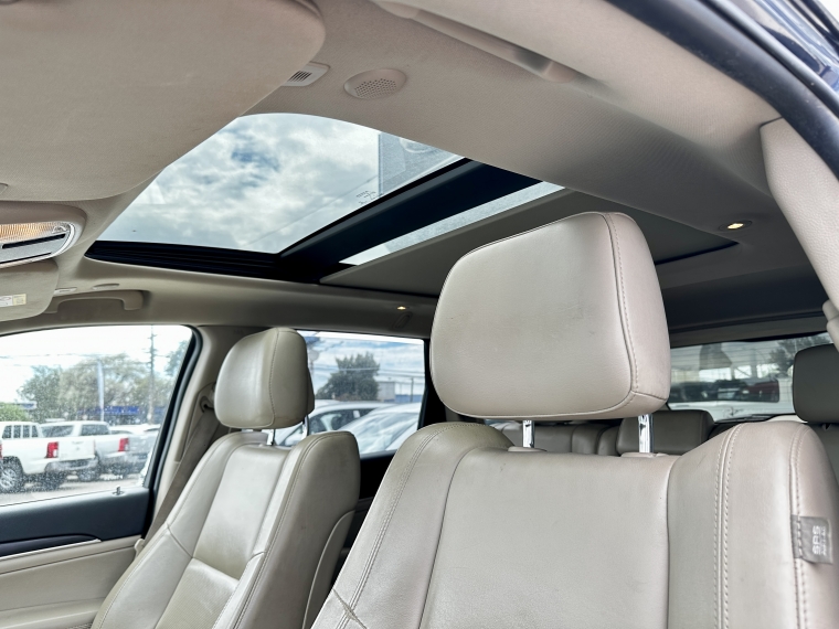 Jeep Grand cherokee Grand Cherokee Ltd 4x4 3.6 Aut 2021 Usado en Rosselot Usados