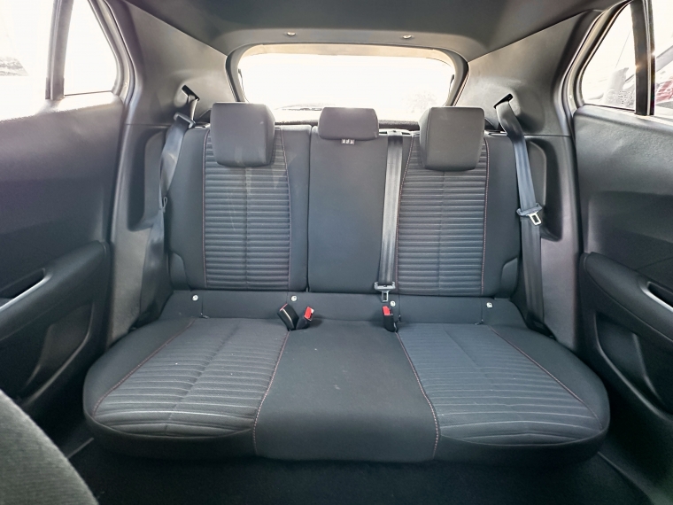 Peugeot 2008 2008 Puretech 130 4x2 1.2 2023 Usado en Rosselot Usados