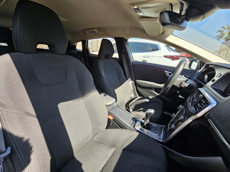 Volvo V40 V40 T4 Comfort Mt 2016 Usado en Rosselot Usados