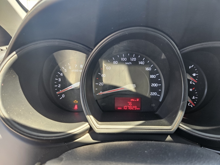 Kia Rio 5 Rio 5 Ex 1.4 2017 Usado en Rosselot Usados