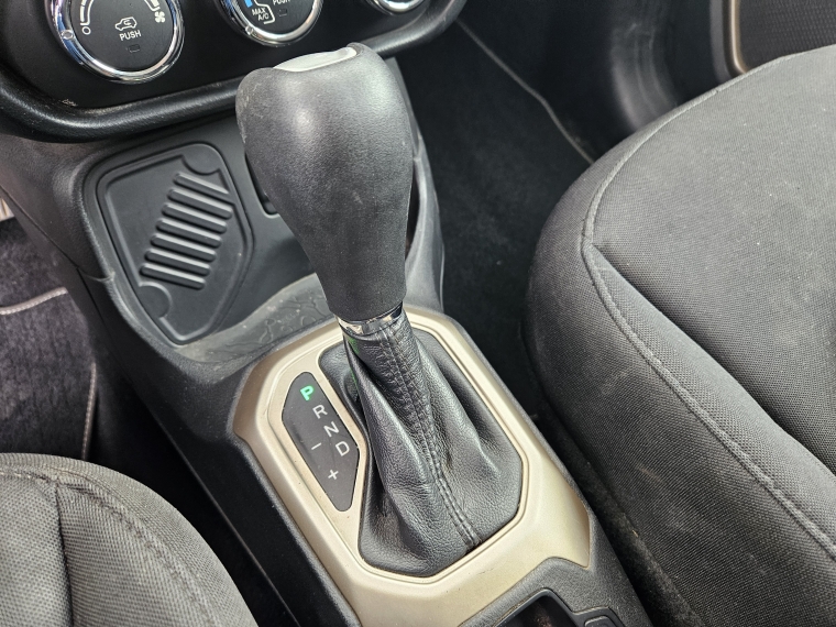 Jeep Renegade Renegade Sport 4x2 At 2018 Usado en Rosselot Usados