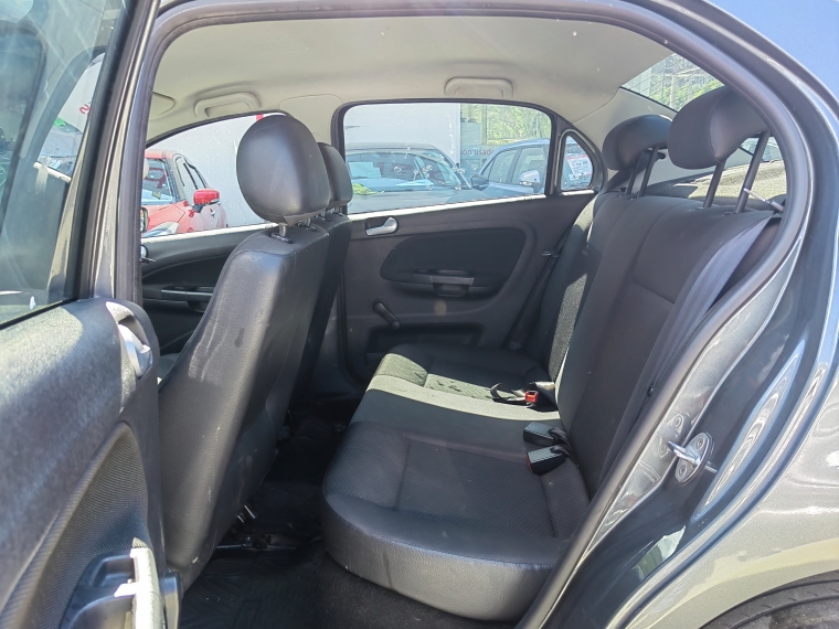 Volkswagen Voyage Voyage Power 1.6 Mt 2018 Usado en Rosselot Usados