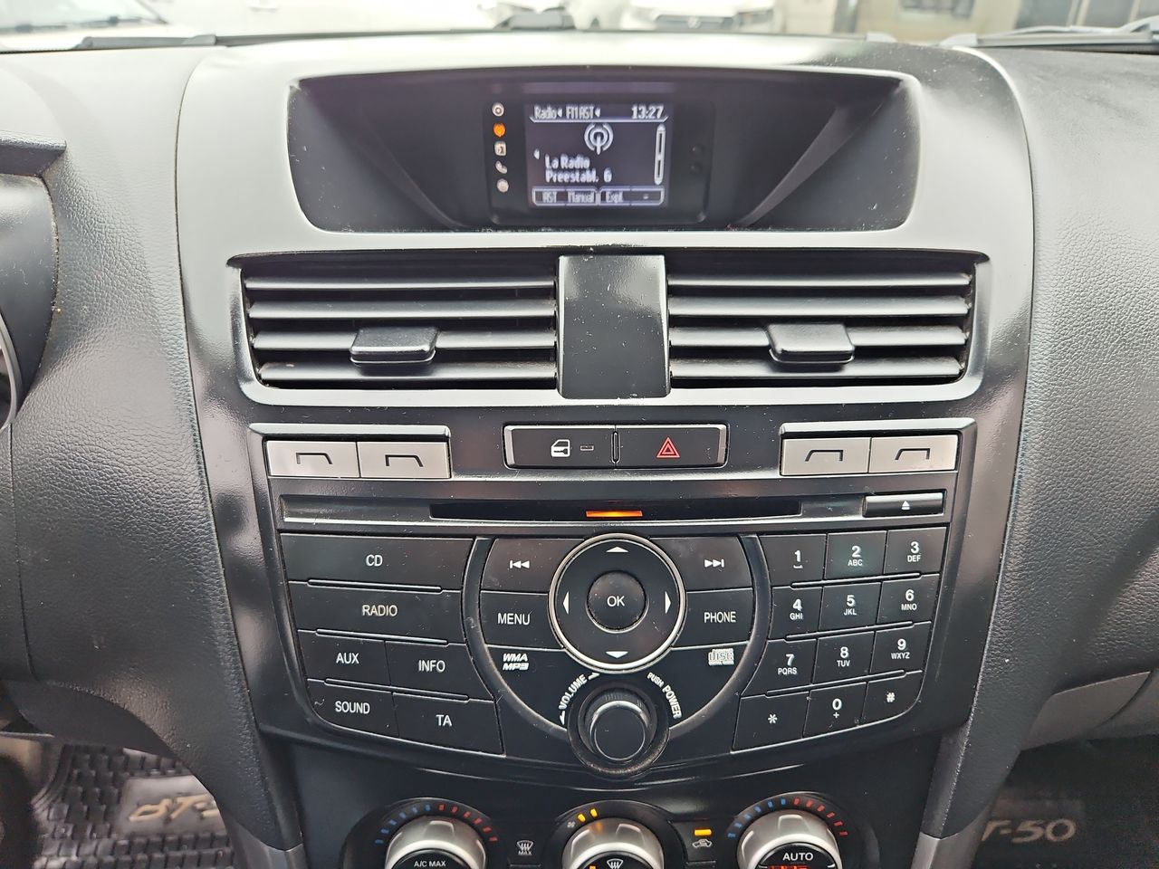Mazda Bt-50 New Bt 50 Dcab Sdx 4x4 3.2 Aut 2021 Usado en Usados de Primera - Sergio Escobar