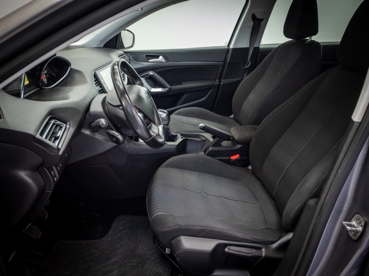 Peugeot 308 1.2 Active Pack Puretech Hb Mt 5p 2017 Usado  Usado en Pompeyo