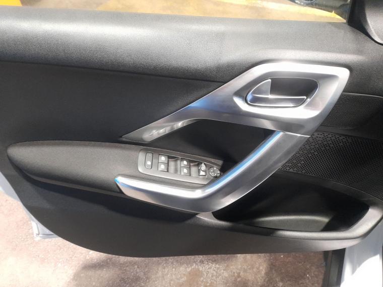 Peugeot 2008 1.5 Allure Bluehdi Diesel Mt 5p 2020 Usado  Usado en Webautos.cl