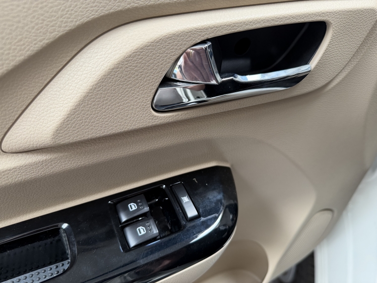 Kyc V5 cargo van 1.5l 5mt Ac 2026  Usado en Grass & Arueste