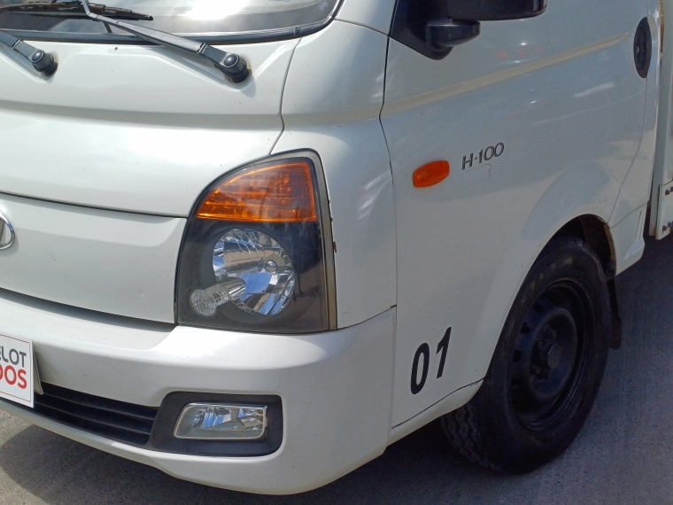 Hyundai Porter Porter Hr Std 2.5 Crdi A2 Cabina Simple 2015 Usado en Rosselot Usados