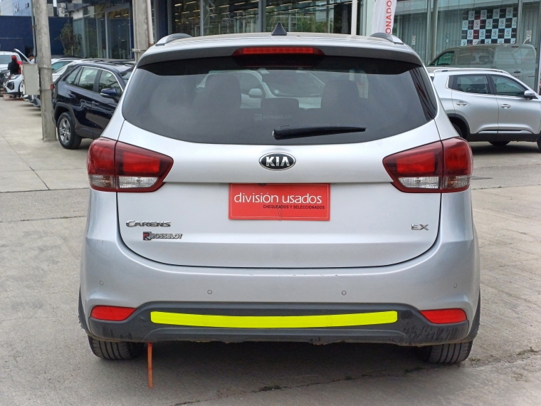 Kia Carens Carens Lx 2.0 Mec 4x2 2017 Usado en Rosselot Usados