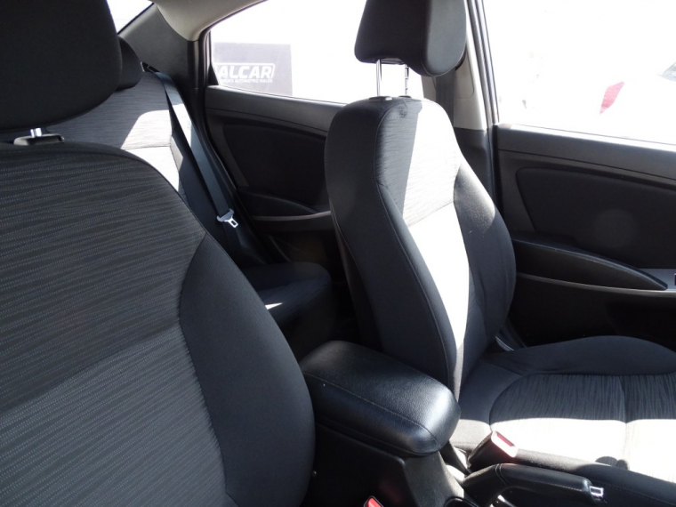 Hyundai Accent Mt 2017 Usado  Usado en Webautos.cl