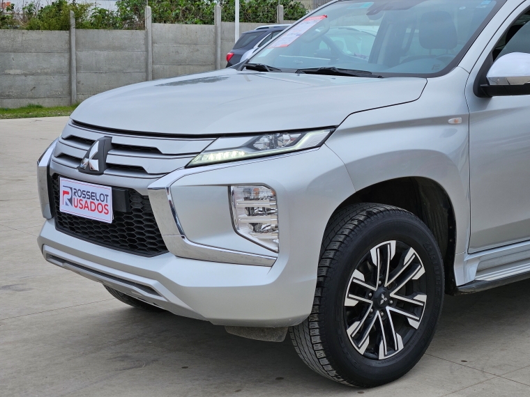 Mitsubishi Montero sport New Montero Sport 3.0 2wd At Euro 6 2024 Usado en Rosselot Usados