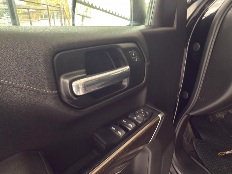Chevrolet Silverado 5.3 Aut Trail Boss 2019 Usado en Automotriz Olea Flaño
