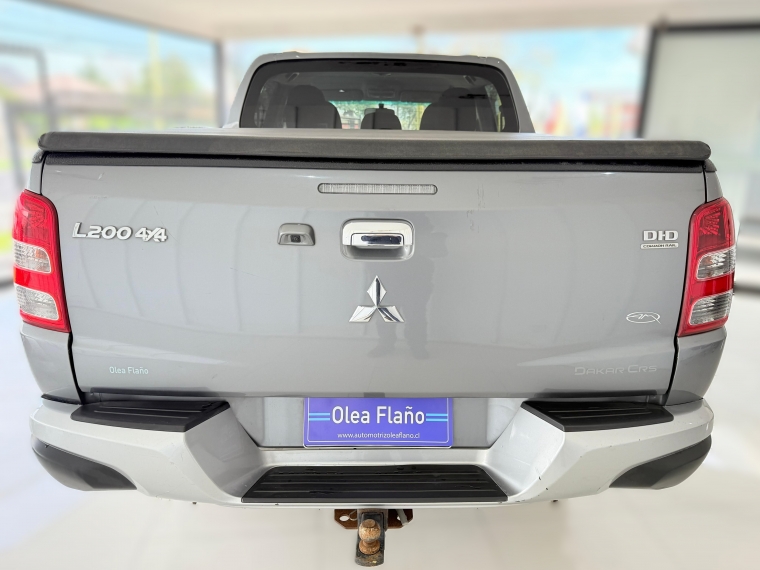 Mitsubishi L200 Dakar 2.4 4x4 At. 2018 Usado en Automotriz Olea Flaño