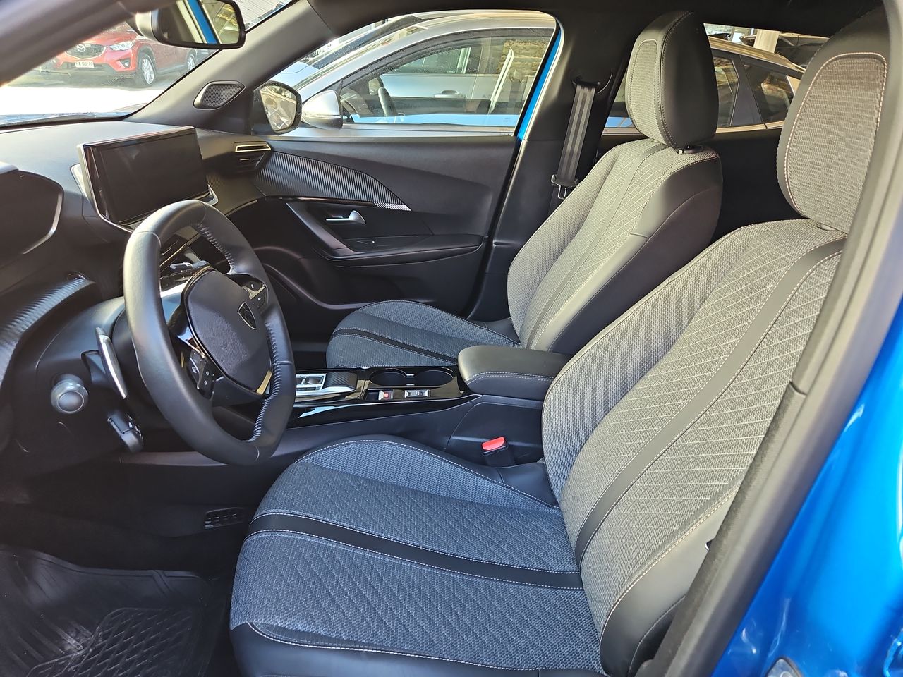 Peugeot 2008 2008 4x2 1.2 Aut 2025 Usado en Usados de Primera - Sergio Escobar