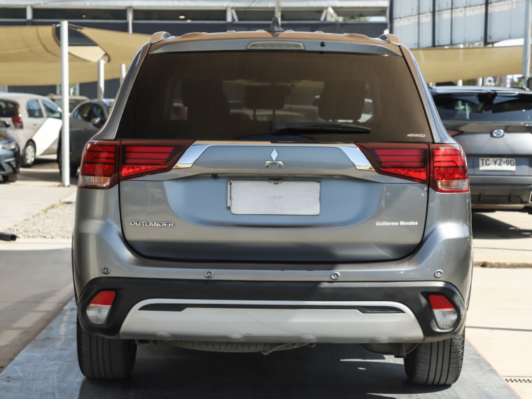 Mitsubishi Outlander Glx 4x4 2.4 Aut. 2021  Usado en Guillermo Morales Usados