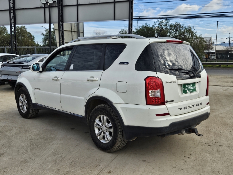 Ssangyong Rexton Rexton W 4x2 Mt 2.2 - Wrx301 Euro Vi 2017 Usado en Rosselot Usados