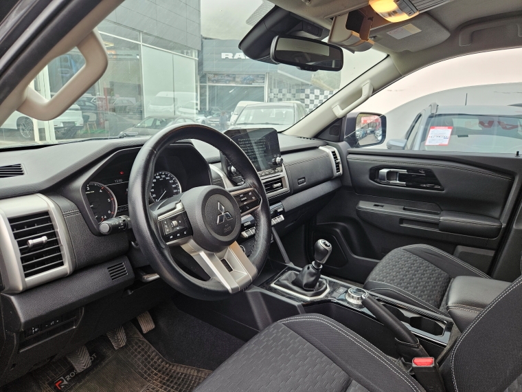 Mitsubishi L200 L200 Dakar Xr 4x4 2.4 2024 Usado en Rosselot Usados