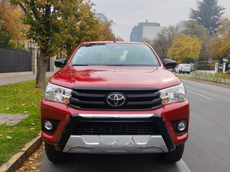 TOYOTA HILUX DX 4X2  2.4 - imagen 2