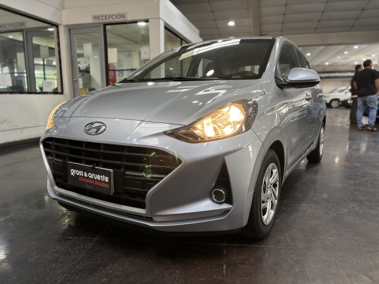 Hyundai 1.2l Value Plus 5mt Ac 2022  Usado en Grass & Arueste