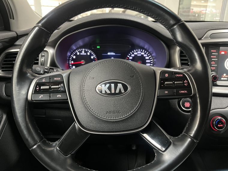 Kia Sorento Ex 2.4l Gsl Aut 2wd 2019  Usado en Grass & Arueste Usados