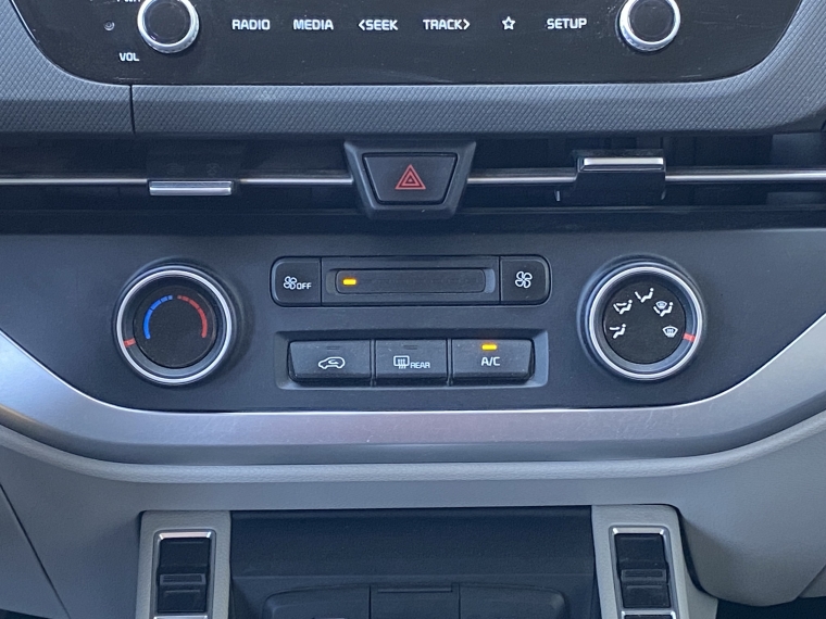 Kia Carens Carens Lx 1.5 2023 Usado en Rosselot Usados