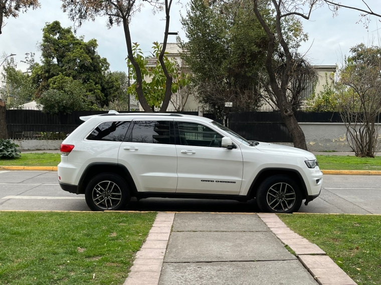 Jeep Grand cherokee Laredo 4x4 2020  Usado en Auto Advice