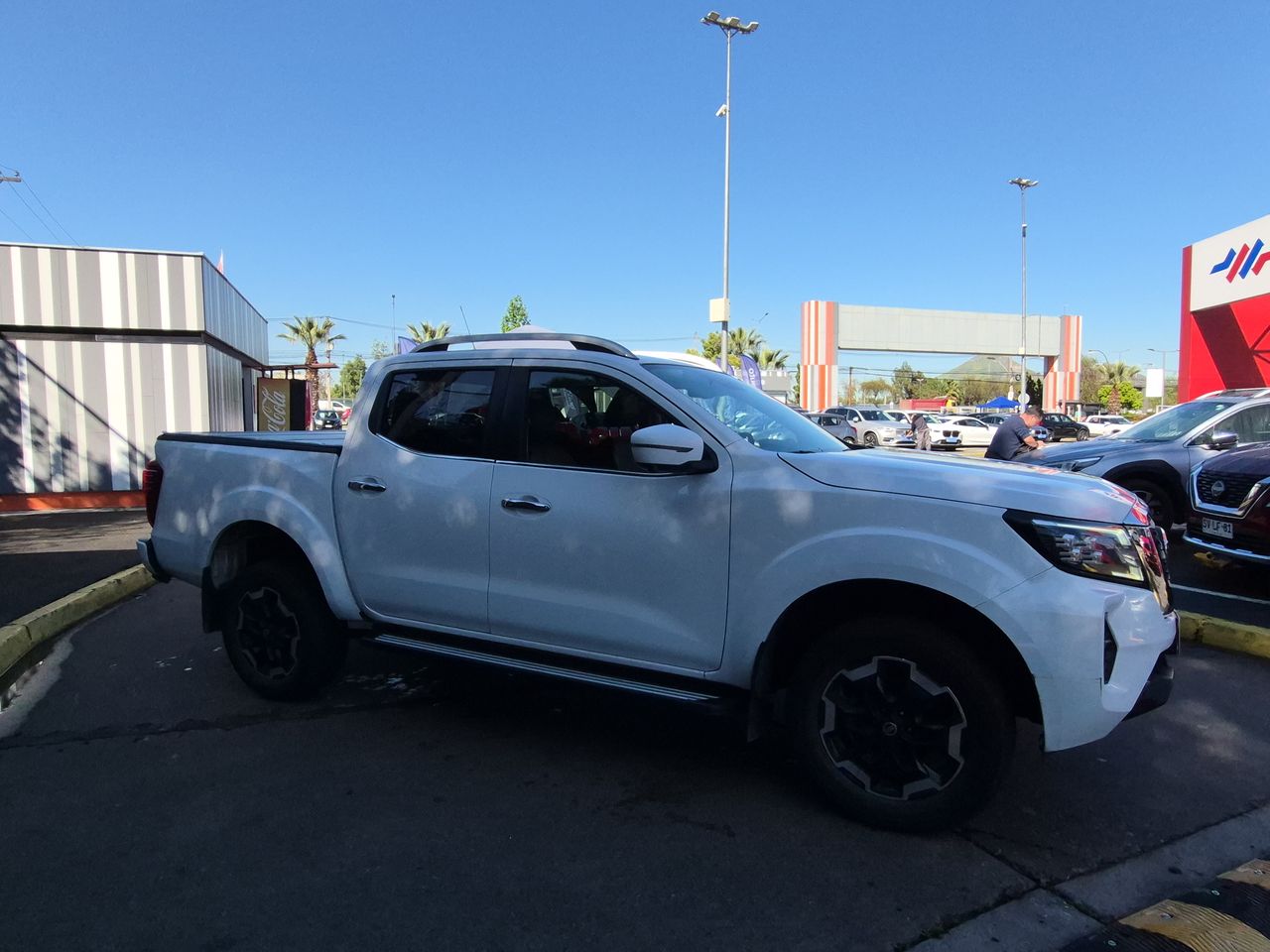 Nissan Navara Navara D Cab Mt 4x4 2.3 2022 Usado en Usados de Primera - Sergio Escobar