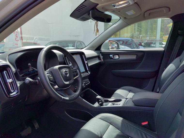 Volvo Xc40 Xc40 B4 Plus 2.0 Euro 6b 2024 Usado en Rosselot Usados