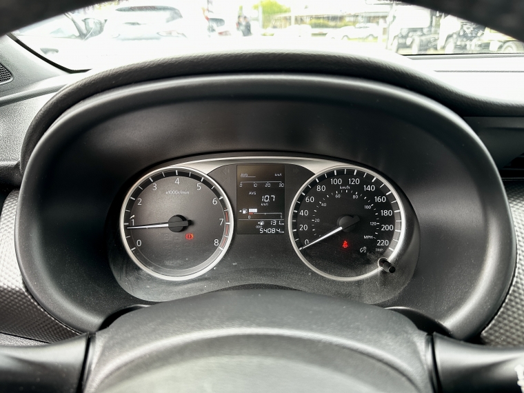 Nissan Kicks 1.6  Advance  Rock Edition  Mt 2020 Usado  Usado en Kovacs Usados
