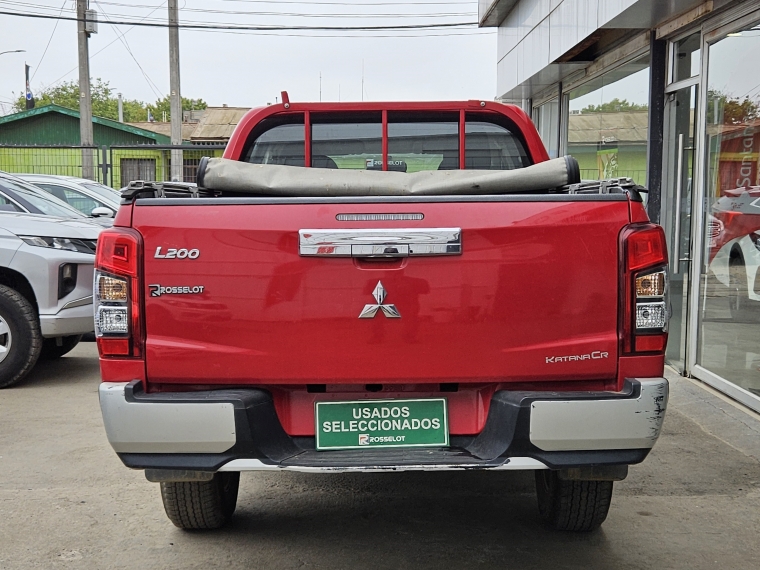 Mitsubishi L200 L200 D/c 2.4 Katana Cr 4x2 Mt Special Pack 2023 Usado en Rosselot Usados