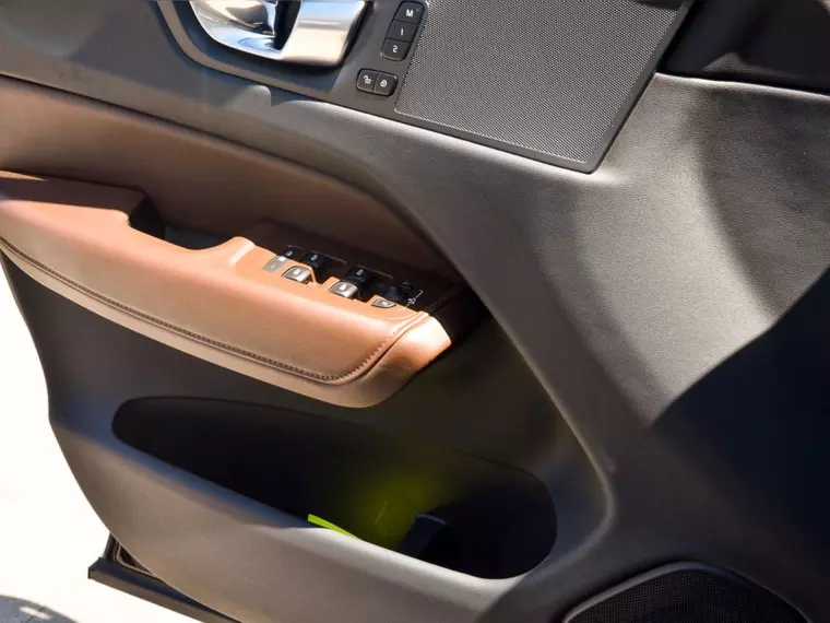 Volvo Xc60 T8 Recharge Plus Hybrid Awd At 5p 2024 Usado Usado en BMW Premium Selection Volvo Xc60 T8 Recharge Plus Hybrid Awd At 5p 2024 Usado Usado en BMW Premium Selection