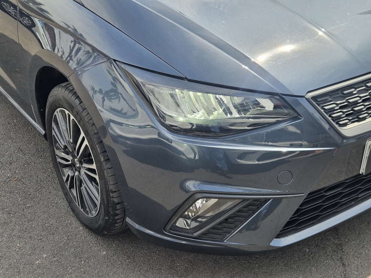SEAT Ibiza — foto 7 de 20