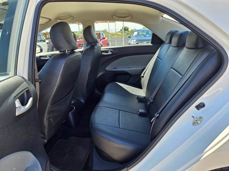 Kia Soluto Soluto 1.4 2023 Usado en Rosselot Usados