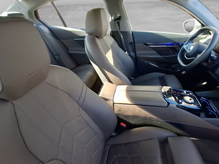 Bmw 520 I Berlina 4x2 2.0 Aut 2024 Usado Usado en Webautos.cl Bmw 520 I Berlina 4x2 2.0 Aut 2024 Usado Usado en Webautos.cl