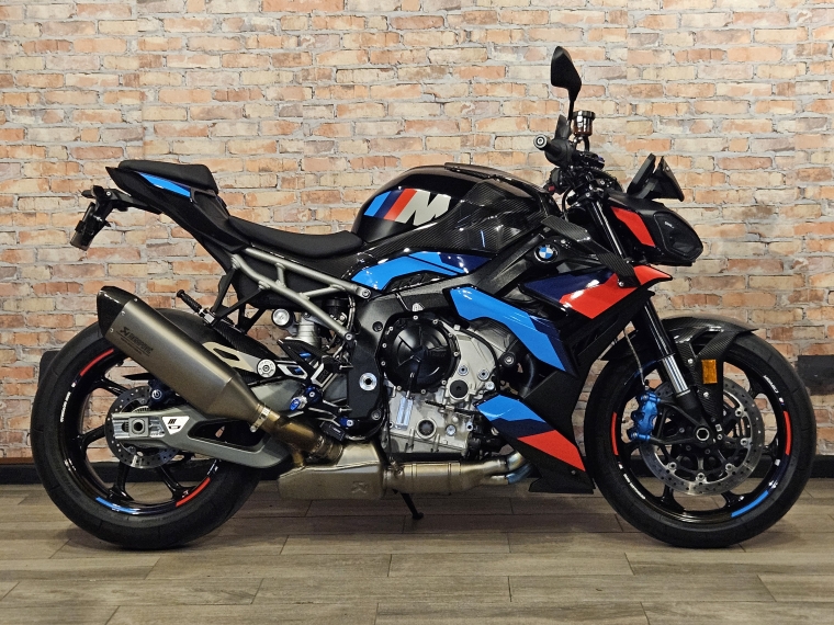 Bmw M 1000 r Carbon Pack 2025 Usado en BMW Premium Selection Bmw M 1000 r Carbon Pack 2025 Usado en BMW Premium Selection