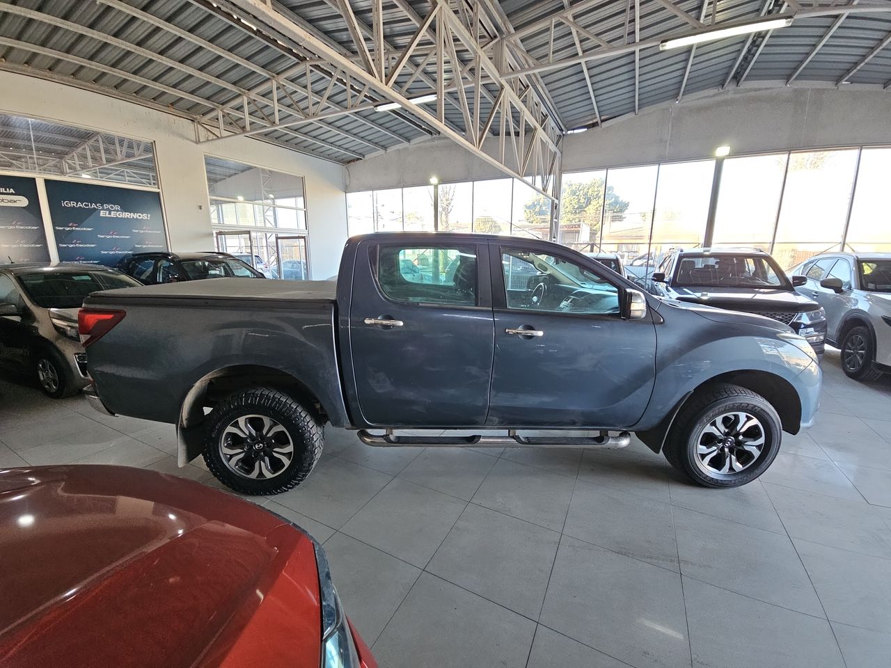 Mazda Bt-50 New Bt 50 Dcab Sdx 4x4 3.2 Aut 2018 Usado en Usados de Primera - Sergio Escobar