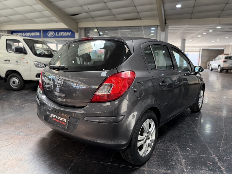 Opel Corsa 1.4l Enjoy 5mt Ac 2013  Usado en Grass & Arueste