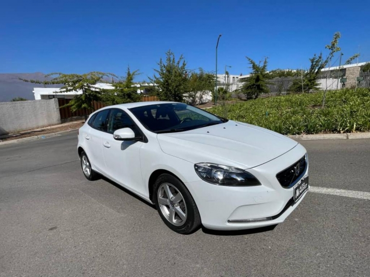 Volvo V40 Comfort Aut 2016  Usado en Automarket Chile