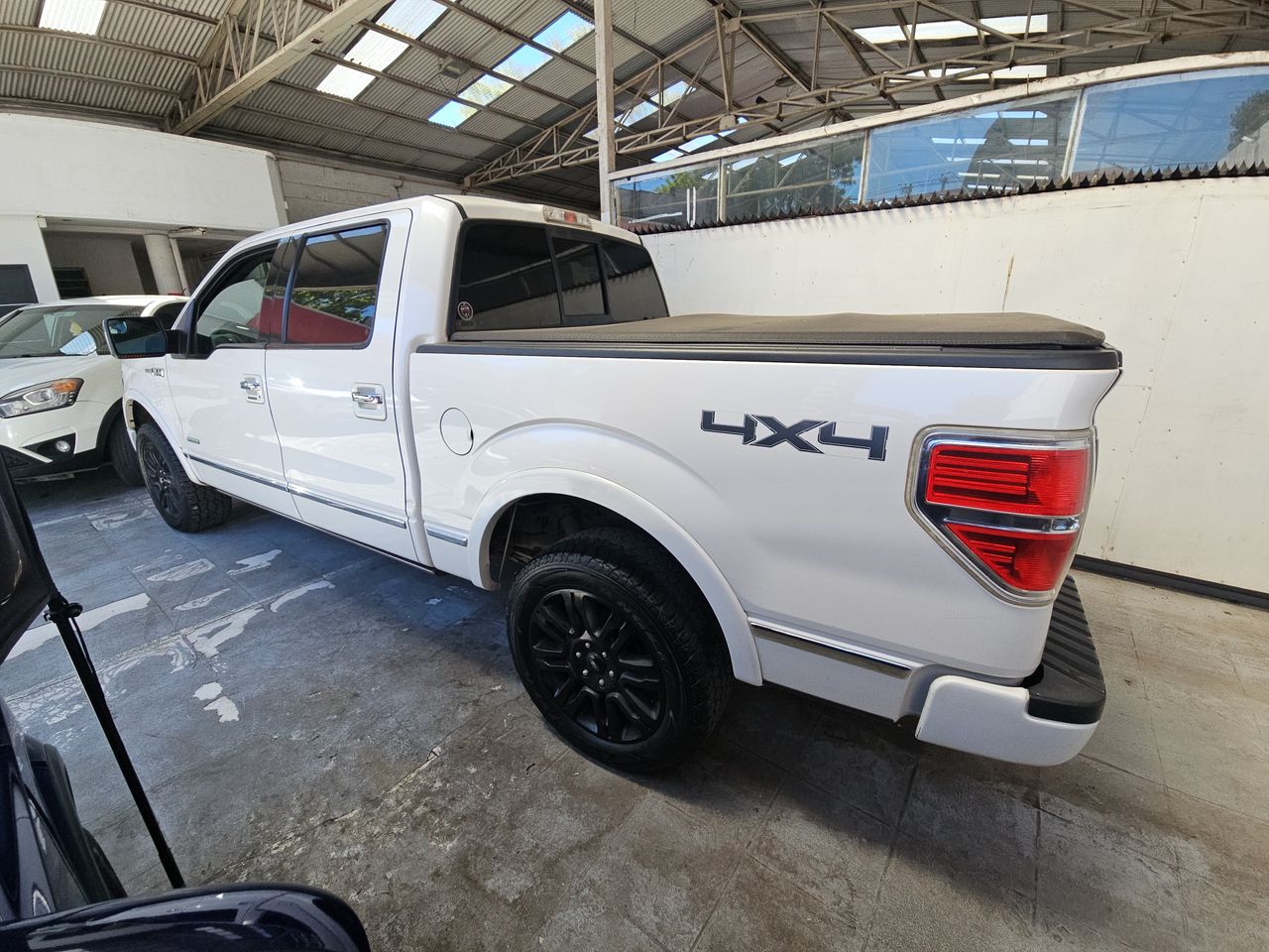FORD F-150 F150 PLATINIUM 4X4 3.5 AUT - 2014