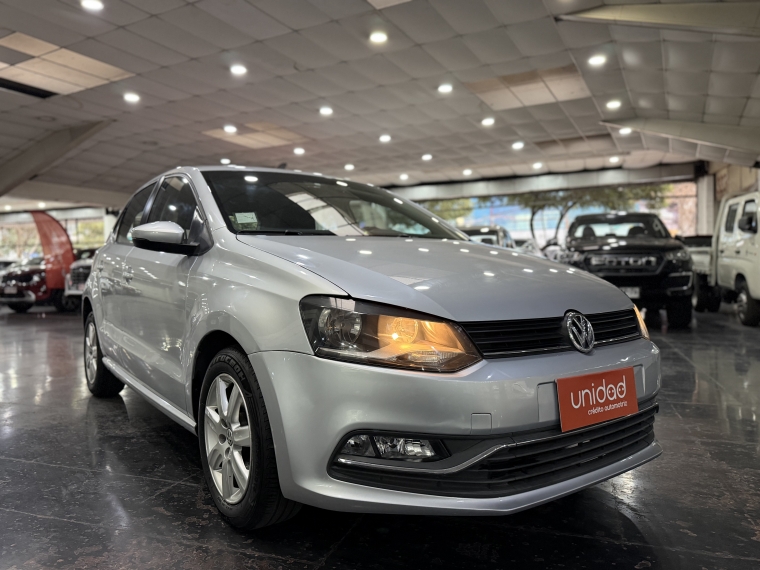 Volkswagen Polo Highline 1.6l Aut 2016  Usado en Grass & Arueste