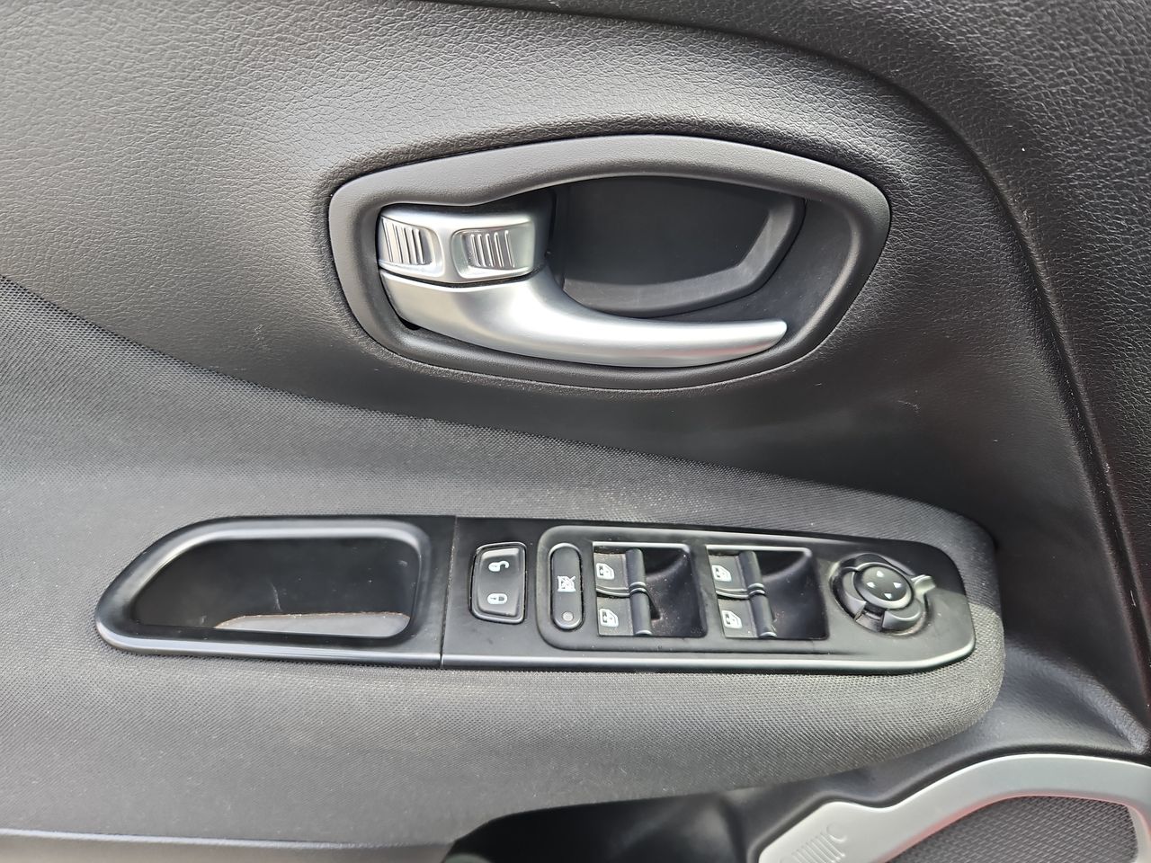 Jeep Renegade Renegade Sport 1.8 2021 Usado  Usado en Webautos.cl