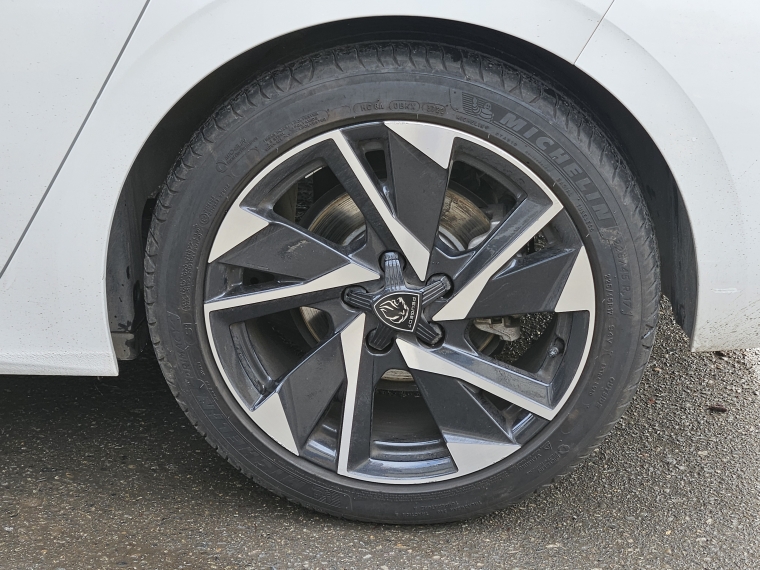 Peugeot 308 308 Bluehdi 1.5 Aut 2023 Usado en Rosselot Usados