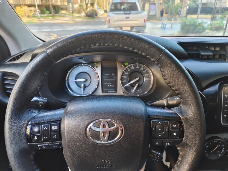 TOYOTA HILUX DX 4X2 2.4 - imagen 14