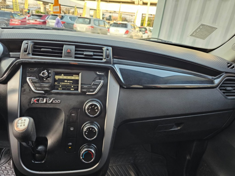 Mahindra Kuv100 Kuv 100 Hatch Back 1.2 2019 Usado  Usado en Webautos.cl