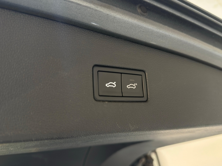 Volkswagen Tiguan Limited Tsi 2.0 Aut  2018 Usado en Automotriz Olea Flaño