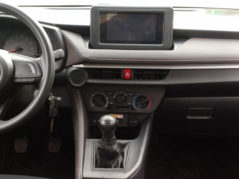 Toyota Yaris sedan New Yaris Sedan 1.5 Gli E Mt 2023 Usado en Rosselot Usados