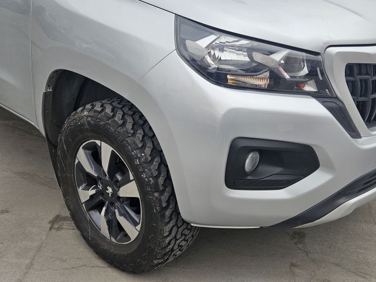 Peugeot Landtrek Landtrek Active Bluehdi 180 4x2 Euro 6b 2024 Usado en Rosselot Usados