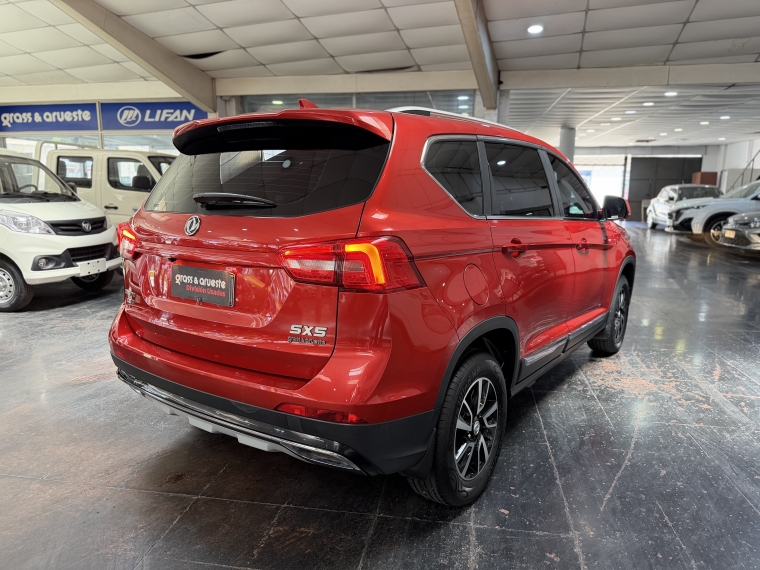 Dfm Sx5 Joyear Luxury 1.6l 5mt  Ac 2023  Usado en Grass & Arueste