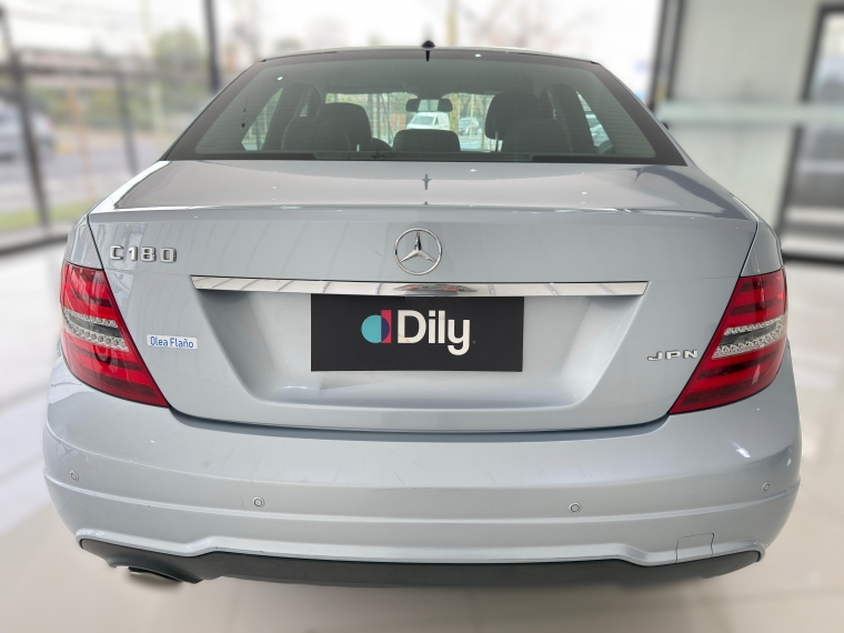 Mercedes benz C 180 Sport Cgi Blue Efficiency 2014 Usado en Automotriz Olea Flaño