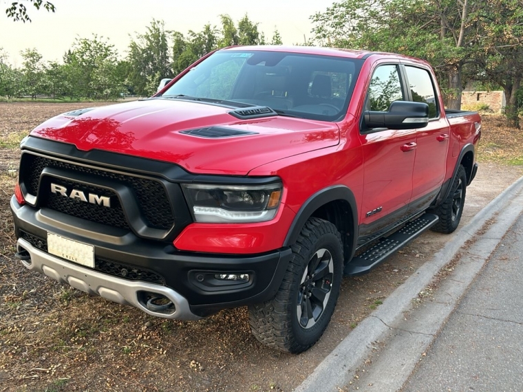 Ram 1500 1500 Rebel Crew 4x4 5.7 Aut 2022  Usado en GT Autos