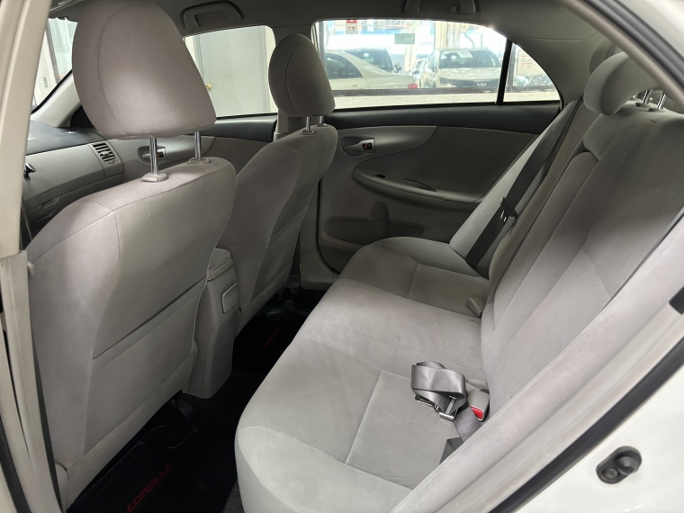 Toyota Corolla Gli 1.6l 6mt Ac 2013  Usado en Grass & Arueste